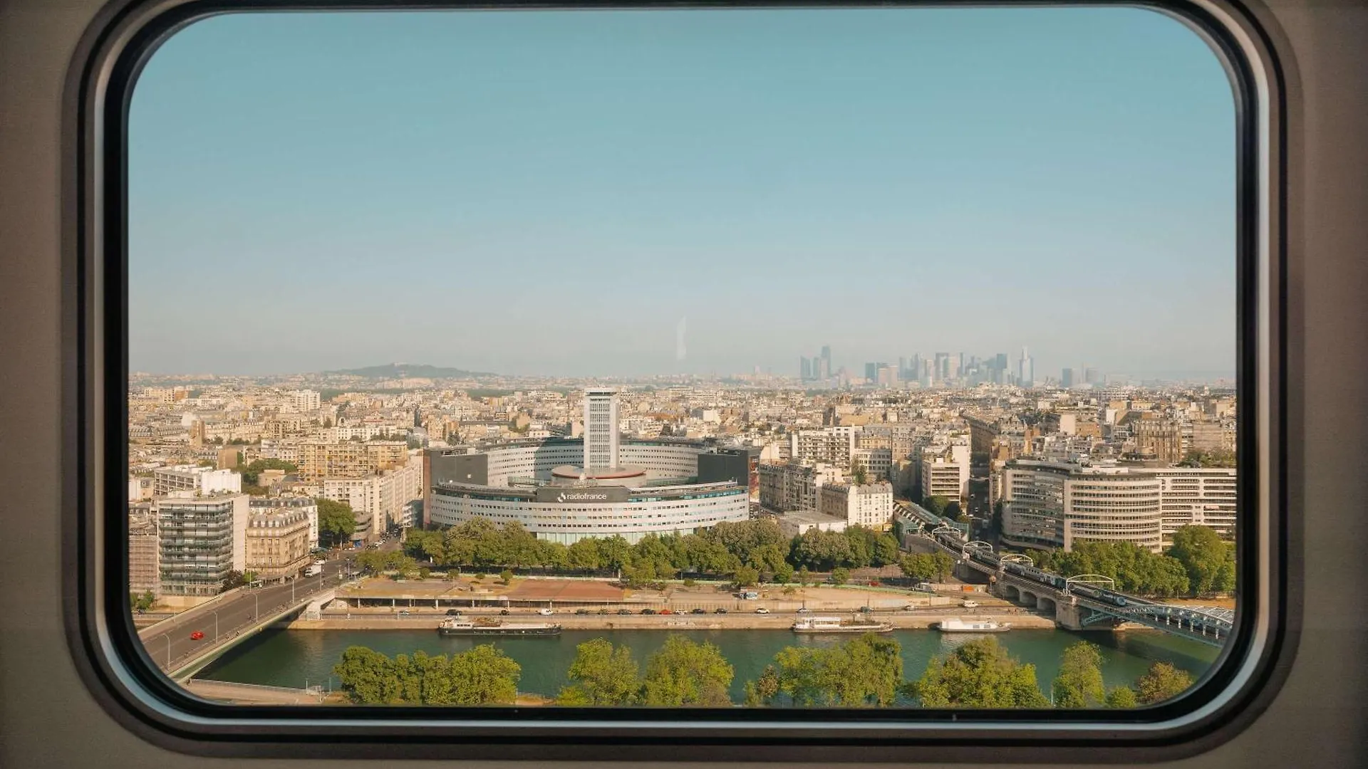 Novotel Paris Centre Tour Eiffel Hotel