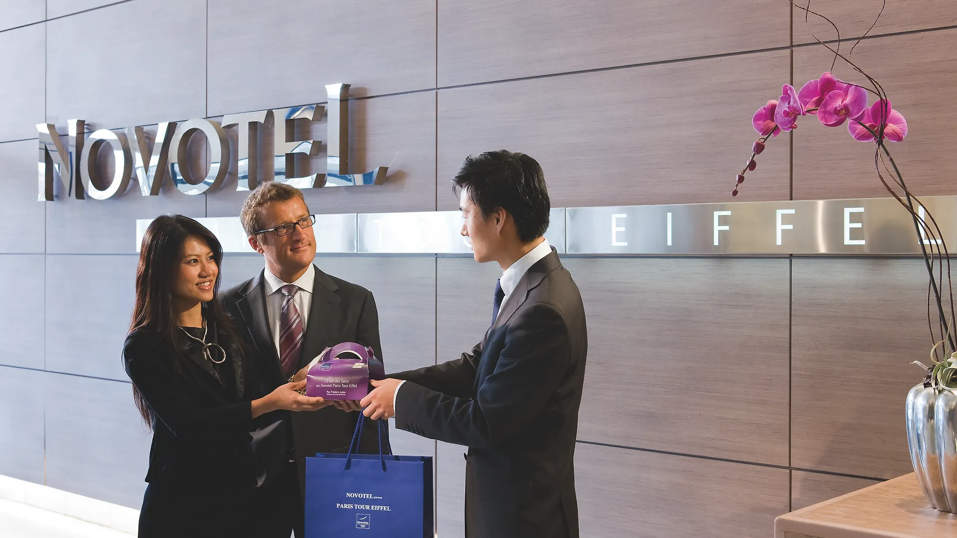 Novotel Paris Centre Tour Eiffel Hotel